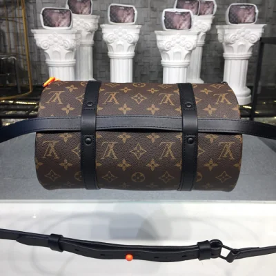 Сумка Louis Vuitton Polochon Messenger M44479 Monogram Coated Canvas "Brown" фото № 4