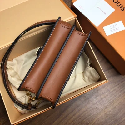 Сумка Louis Vuitton Biface M44386 Monogram Canvas "Brown" фото № 8