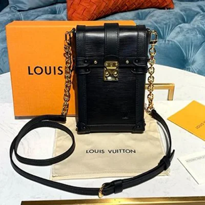 Сумка Louis Vuitton Pochette Trunk Verticale M67871 Epi Leather "Black" фото № 2