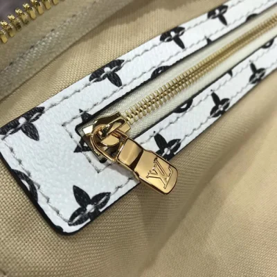 Сумка Louis Vuitton Keepall Bandouliere 50 M44590 Monogram Coated Canvas Khaki "Green" фото № 9 Сумка Louis Vuitton Keepall Bandouliere 50 M44590 Monogram Coated Canvas Khaki "Green" фото № 9