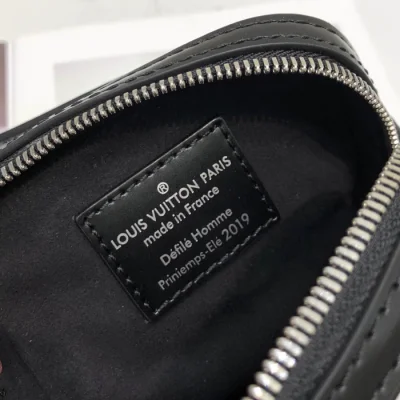 Сумка Louis Vuitton Danube PM M55120 Epi Leather "Black" фото № 10