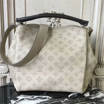 Сумка Louis Vuitton M50032 Babylone PM Hobo Bag Mahina Leather "Beige" фото № 2