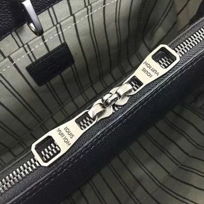 Сумка Louis Vuitton M50665 Montaigne BB Tote Bag Monogram Empreinte Leather "Black" фото № 9