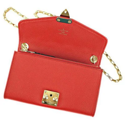 Сумка Louis Vuitton M60640 Pochette Saint-Germain Crossbody Bag Monogram Empreinte Leather "Red" фото № 8 Сумка Louis Vuitton M60640 Pochette Saint-Germain Crossbody Bag Monogram Empreinte Leather "Red" фото № 8