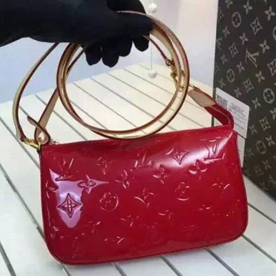 Сумка Louis Vuitton M91577 Pochette Accessoires Monogram Vernis "Red" фото № 2