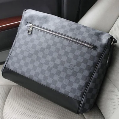 Сумка Louis Vuitton N41458 Messenger MM Messenger Bag Damier Graphite Canvas "Graphite" фото № 4 Сумка Louis Vuitton N41458 Messenger MM Messenger Bag Damier Graphite Canvas "Graphite" фото № 4