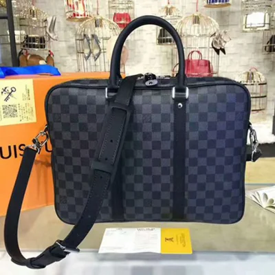Портфель Louis Vuitton N41478 Porte-Documents Voyage PM Briefcase Damier Graphite Canvas "Graphite" фото № 2 Портфель Louis Vuitton N41478 Porte-Documents Voyage PM Briefcase Damier Graphite Canvas "Graphite" фото № 2