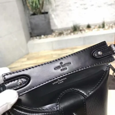 Сумка Louis Vuitton Bento Box M56038 Epi Leather "Black" фото № 9