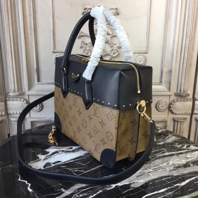 Сумка Louis Vuitton City Malle MM M43595 Monogram Canvas "Brown" фото № 3 Сумка Louis Vuitton City Malle MM M43595 Monogram Canvas "Brown" фото № 3