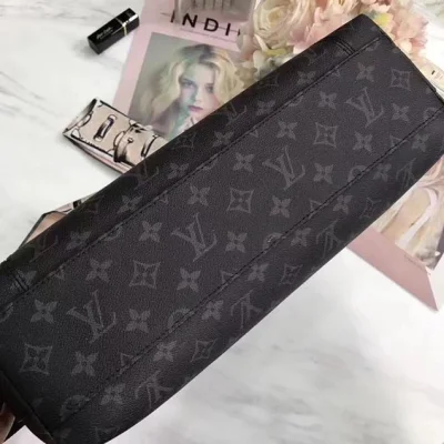 Сумка Louis Vuitton Monogram Eclipse Canvas Odyssey Messenger MM M44224 "Black" фото № 8