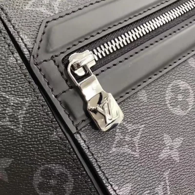 Сумка Louis Vuitton Monogram Eclipse Canvas Odyssey Messenger MM M44224 "Black" фото № 7