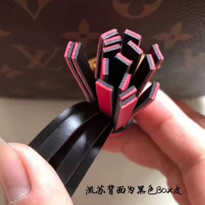 Сумка Louis Vuitton Monogram Canvas Saintonge M43557 "Brown" фото № 10 Сумка Louis Vuitton Monogram Canvas Saintonge M43557 "Brown" фото № 10