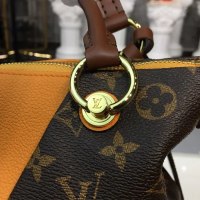 Сумка Louis Vuitton V Tote MM M43951 Monogram Canvas Safran "Brown" фото № 6