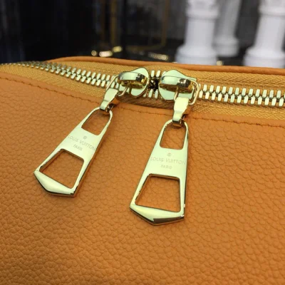 Сумка Louis Vuitton V Tote MM M43951 Monogram Canvas Safran "Brown" фото № 5