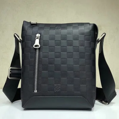 Сумка Louis Vuitton Messenger BB N42418 Damier Infini Leather "Black" фото № 2 Сумка Louis Vuitton Messenger BB N42418 Damier Infini Leather "Black" фото № 2