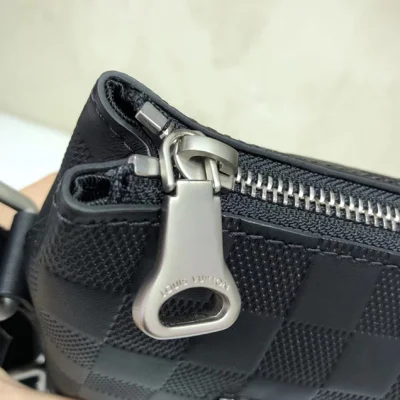 Сумка Louis Vuitton Messenger BB N42418 Damier Infini Leather "Black" фото № 8 Сумка Louis Vuitton Messenger BB N42418 Damier Infini Leather "Black" фото № 8