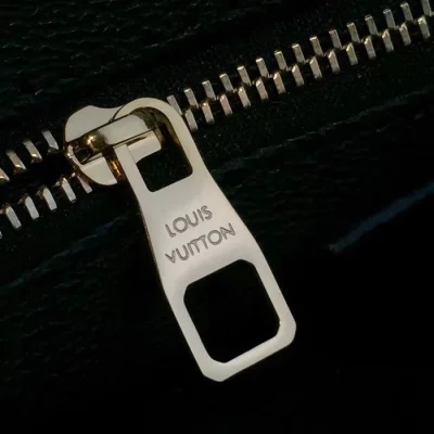 Косметичка Louis Vuitton Pallas Beauty Case M64124 Monogram Canvas "Brown" фото № 10