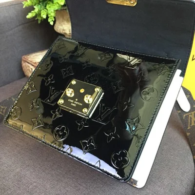 Сумка Louis Vuitton Spring Street M90375 Monogram Vernis "Black" фото № 9