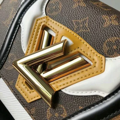Сумка Louis Vuitton Twist MM M52581 Monogram Canvas "Brown" фото № 6 Сумка Louis Vuitton Twist MM M52581 Monogram Canvas "Brown" фото № 6