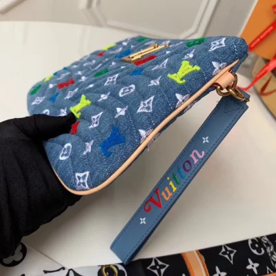 Клатч Louis Vuitton New Wave Zip Pochette M67538 "Denim Blue" фото № 5