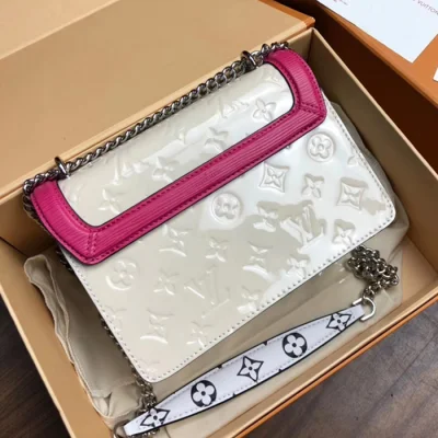 Сумка Louis Vuitton LV Wynwood M90442 Monogram Vernis Creme "Beige" фото № 3