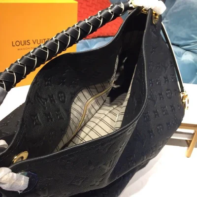 Сумка Louis Vuitton Artsy MM M52731 Monogram Empreinte Leather "Black" фото № 8