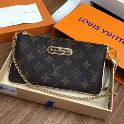 Клатч Louis Vuitton Pochette Milla MM M60094 Monogram Canvas "Brown" фото № 2 Клатч Louis Vuitton Pochette Milla MM M60094 Monogram Canvas "Brown" фото № 2