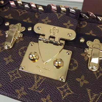 Сумка Louis Vuitton M41552 Petite Malle Crossbody Bag Monogram Canvas "Brown" фото № 7 Сумка Louis Vuitton M41552 Petite Malle Crossbody Bag Monogram Canvas "Brown" фото № 7