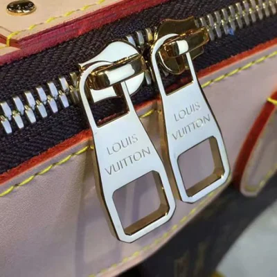 Сумка Louis Vuitton M41632 Segur Tote Bag Monogram Canvas "Brown" фото № 8 Сумка Louis Vuitton M41632 Segur Tote Bag Monogram Canvas "Brown" фото № 8