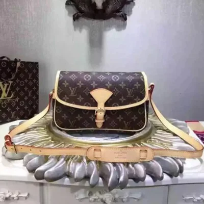 Сумка Louis Vuitton M42250 Sologne Crossbody Bag Monogram Canvas "Brown" фото № 2 Сумка Louis Vuitton M42250 Sologne Crossbody Bag Monogram Canvas "Brown" фото № 2