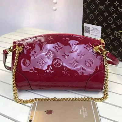 Сумка Louis Vuitton M50587 Santa Monica Clutch Crossbody Bag Monogram Vernis "Pink" фото № 3 Сумка Louis Vuitton M50587 Santa Monica Clutch Crossbody Bag Monogram Vernis "Pink" фото № 3