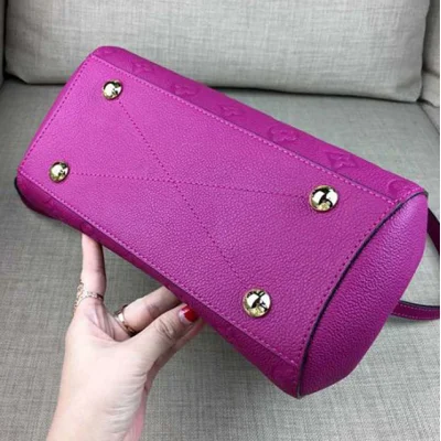 Сумка Louis Vuitton M50617 Montaigne BB Tote Bag Monogram Empreinte Leather "Pink" фото № 5 Сумка Louis Vuitton M50617 Montaigne BB Tote Bag Monogram Empreinte Leather "Pink" фото № 5
