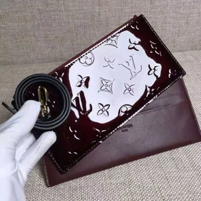 Сумка Louis Vuitton M61267 Pochette Felicie Crossbody Bag Monogram Vernis "Chocolate" фото № 9 Сумка Louis Vuitton M61267 Pochette Felicie Crossbody Bag Monogram Vernis "Chocolate" фото № 9