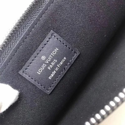 Клатч Louis Vuitton Pochette Essential V M62092 Epi Leather фото № 10