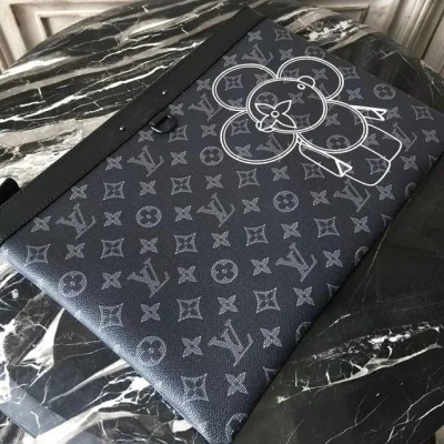 Клатч Louis Vuitton Monogram Eclipse Canvas Pochette Apollo M62904 "Black" фото № 5