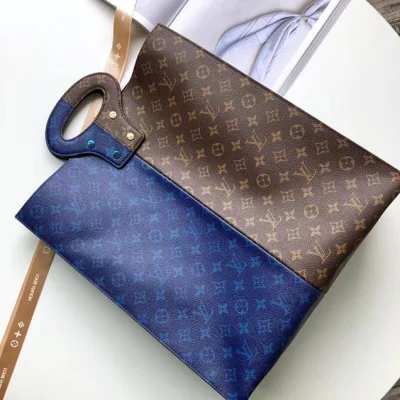 Сумка Louis Vuitton Monogram Canvas Tote M43860 "Brown" фото № 3