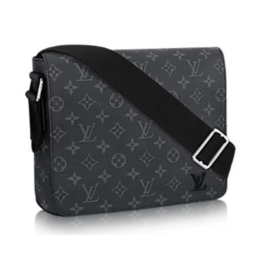 Сумка Louis Vuitton District MM Messenger Bag 32cm Monogram Eclipse Canvas Fall Winter 2018 Collection M44001 Infini "Black"