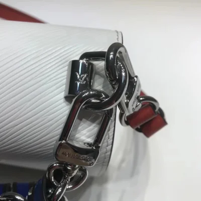 Сумка Louis Vuitton Twist PM M52506 Epi Leather "White" фото № 5