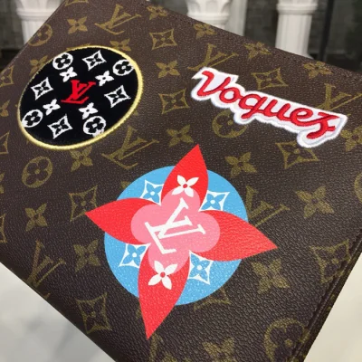 Косметичка Louis Vuitton Toiletry Pouch 26 M43997 Monogram Canvas "Brown" фото № 5 Косметичка Louis Vuitton Toiletry Pouch 26 M43997 Monogram Canvas "Brown" фото № 5