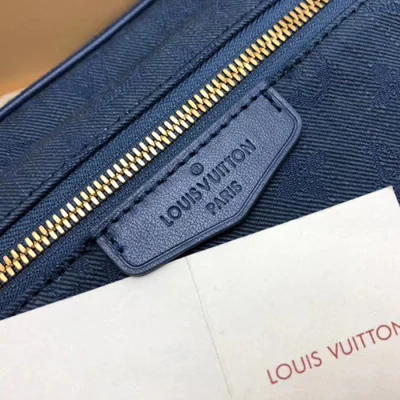 Сумка Louis Vuitton Outdoor Bumbag M44741 Monogram Denim "Navy Blue" фото № 7 Сумка Louis Vuitton Outdoor Bumbag M44741 Monogram Denim "Navy Blue" фото № 7