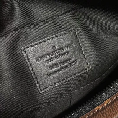 Сумка Louis Vuitton Monogram Glaze Canvas Camera Bag 2018 "Brown" фото № 9 Сумка Louis Vuitton Monogram Glaze Canvas Camera Bag 2018 "Brown" фото № 9