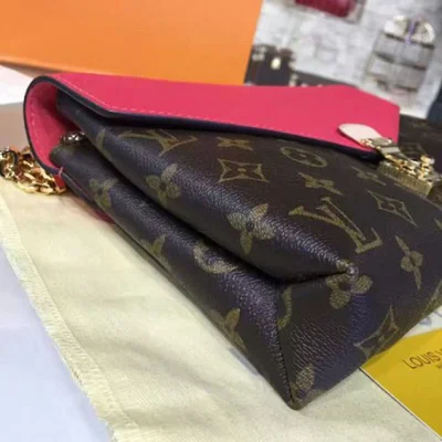 Сумка Louis Vuitton M40542 Pallas Chain Shoulder Bag Monogram Canvas "Brown" фото № 8 Сумка Louis Vuitton M40542 Pallas Chain Shoulder Bag Monogram Canvas "Brown" фото № 8