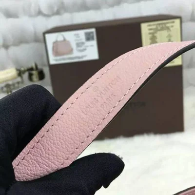 Сумка Louis Vuitton M41394 Montaigne MM Tote Bag Monogram Empreinte Leather "Pink" фото № 7