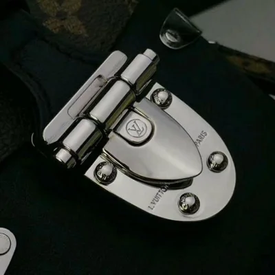 Сумка Louis Vuitton M43039 Camera Box Crossbody Bag Monogram Canvas "Black" фото № 7 Сумка Louis Vuitton M43039 Camera Box Crossbody Bag Monogram Canvas "Black" фото № 7