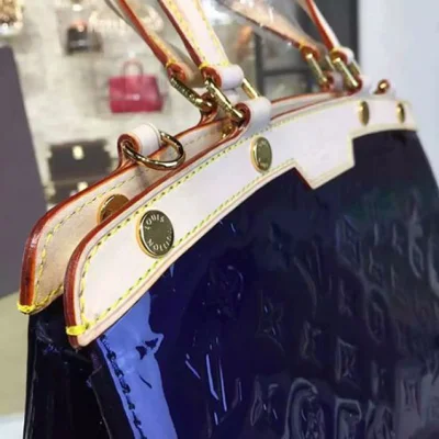 Сумка Louis Vuitton M90054 Brea MM Tote Bag Monogram Vernis "Navy Blue" фото № 7