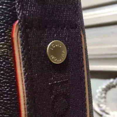 Сумка Louis Vuitton M97038 Messenger MM Beaubourg Messenger Bag Monogram Canvas "Brown" фото № 10 Сумка Louis Vuitton M97038 Messenger MM Beaubourg Messenger Bag Monogram Canvas "Brown" фото № 10