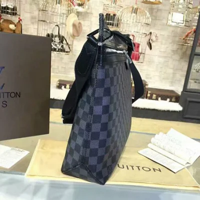 Сумка Louis Vuitton N41656 Hunter Messenger Bag Damier Graphite Canvas "Graphite" фото № 3