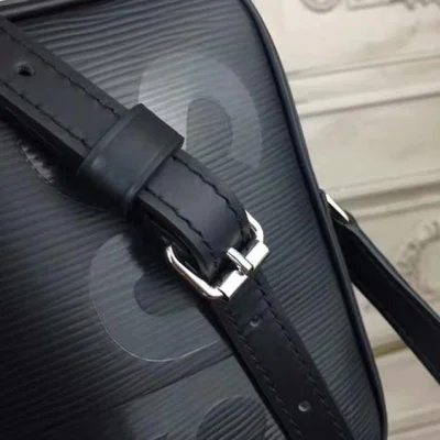 Сумка Louis Vuitton x Supreme Danube PPM M54789 Epi Leather "Black" фото № 7