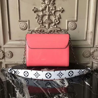 Сумка Louis Vuitton Twist PM M54728 Monogram Vernis "Pink" фото № 4