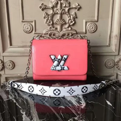 Сумка Louis Vuitton Twist PM M54728 Monogram Vernis "Pink" фото № 2